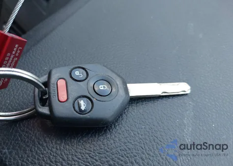 2013 Subaru Legacy 2.5I Limited z USA, uszkodzony, nr VIN 4S3BMCL67D3041566